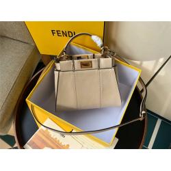意大利fendi官网芬迪女包褶皱油蜡皮PEEKABOO ICONIC MINI手提包