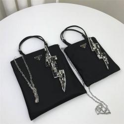 prada中文官网普拉达女包新款闪电图案尼龙手袋托特包1BA253/1BA255