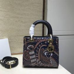 迪奥中文官网女包LADY DIOR ANIMALS中号珠珠刺绣光滑牛皮五格戴妃包