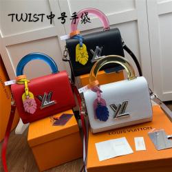 lv中国代工厂在哪女包新款水波纹牛皮Twist中号手提链条包
