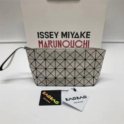 issey miyake baobao三宅一生国内专柜价格4/8格PVC手拿包化妆包