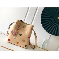 lv香港女包新款拼色贴花真皮LOCKME BUCKET手袋水桶包M53081