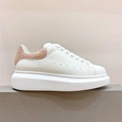 亚历山大麦昆(alexander mcqueen)情侣鞋新款真皮KIDS水钻装饰阔型运动鞋小白鞋