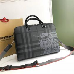 Burberry巴宝莉新款包包男包London 格纹战马公文包8005525