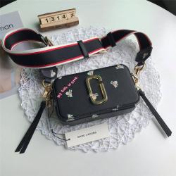 Marc Jacobs/MJ包包官网Magda Archer联名款Snapshot印花相机包