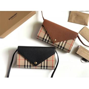 Burberry巴宝莉女包Vintage 格纹拼皮革钱夹斜挎包80225601/80251621