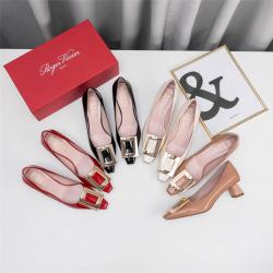 Roger Vivier rv官网鞋子中国官网经典漆皮Vivier高跟鞋