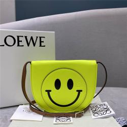 LOEWE罗意威新款包包联名Smiley®️ Heel 手袋笑脸包马鞍包