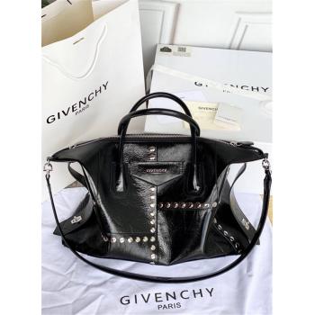 Givenchy/纪梵希官网代购女包铆钉Antigona Soft柔软手袋