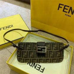 FENDI芬迪官网奢侈品包包排行榜中古系列老花斜挎包