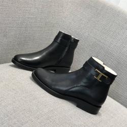 Tod's托德斯香港官网女靴T 形金属扣牛皮踝靴羊毛短靴