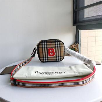 Burberry/巴宝莉包包图片新款ECONYL格纹B字相机包80239011