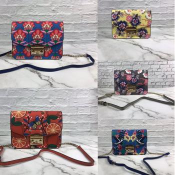 Furla/芙拉官网代购包包新款印花涂鸦中号METROPOLIS斜跨包