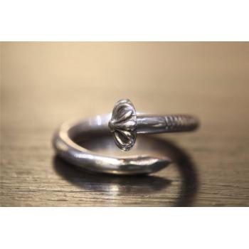 Chrome hearts CH克罗心官网精仿立体十字钉子戒指R001