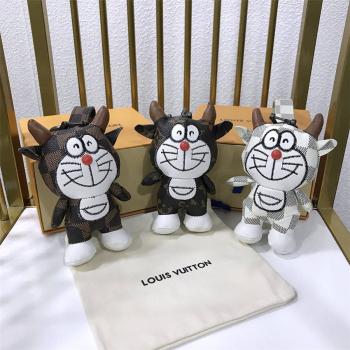 lv包的价格叮当公仔包饰与钥匙扣