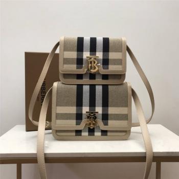 Burberry官网巴宝莉还是博柏利TB 专属标识锁扣包80398570/80398571