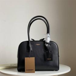 Burberry巴宝莉博柏利官网中文Cube中号皮革半立方包80350551