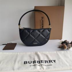 Burberry巴宝莉正品官网Olympia 绗缝羔羊皮埃伦匹亚收纳袋80367441