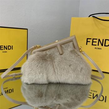 芬迪官网包包正品FENDI FIRST水貂毛小号手袋8BP129