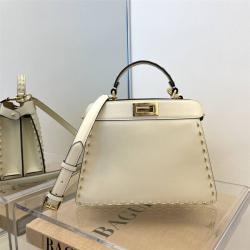 芬迪意大利官网FENDI PEEKABOO ISEEU小号金属缝线手袋8BN327