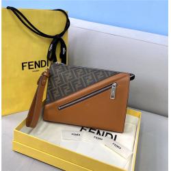 芬迪官网价格查询FENDI FF图案拼接牛皮手拿包7VA491