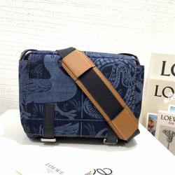 罗意威loewe官网Military messenger xs bag印花牛仔布邮差包