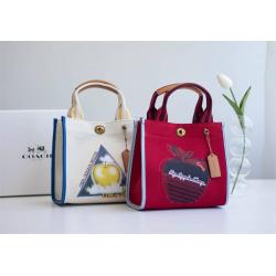 COACH蔻驰中文官网Field Tote 22号苹果印花帆布托特包3669/3671