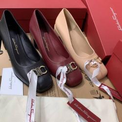 FERRAGAMO/菲拉格慕女鞋官网正品Gancini 扣环高跟鞋732948