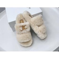 Celine/赛琳中文官网女鞋FUR SLIDES TRIOMPHE羊毛拖鞋