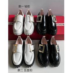 Roger Vivier RV 中国官网Viv' Go-Thick 金属扣漆皮乐福鞋