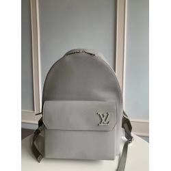 LV NEW BACKPACK 双肩包M59325