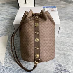 GUCCI古驰574775 中古GG帆布纪念章金币抽绳水桶包