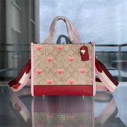 蔻驰官网女包旗舰店COACH CA621 DEMPSEY TOTE 22爱心印花托特包