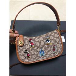 蔻驰正品C8620 DISNEY X COACH 迪士尼50周年联名Swinger 23腋下包