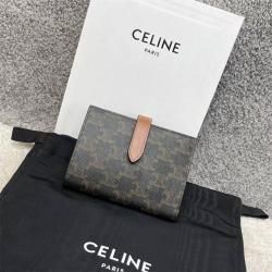 塞林包celine官网思琳女包10B642 中号标志印花羊皮革钱包