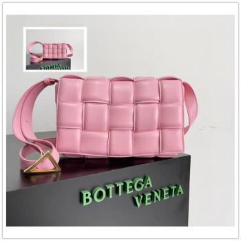 bottega veneta BV葆蝶家官网717506 591970 Padded Cassette 枕头包