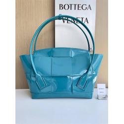 葆蝶家包包哪款最好看Bottega Veneta BV 619680 ARCO SLOUCH 56漆皮大号手提包弓弩包