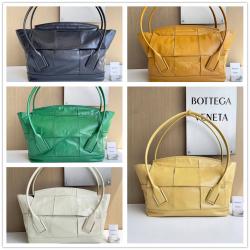 葆蝶家是什么品牌Bottega Veneta BV 619680 ARCO SLOUCH 56油蜡皮大号弓弩包61846...