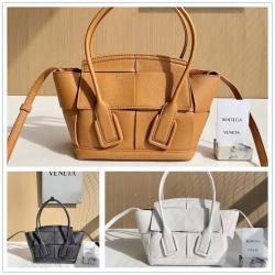 bottega veneta是什么牌子葆蝶家BV女包600606 ARCO 29迷你手提包弓弩包