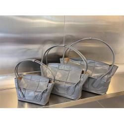 Bottega Veneta葆蝶家bv官网666874/618463/619680 ARCO SLOUCH 33/48/56油蜡皮弓弩包