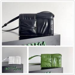 葆蝶家代理Bottega Veneta BV包包731243 Mini Cassette斜挎包