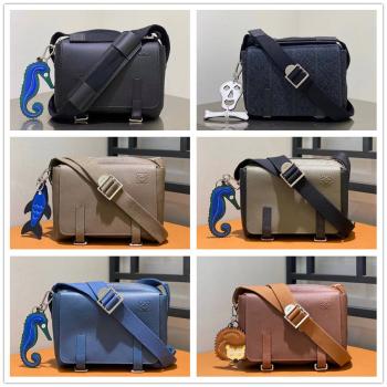 LOEWE罗意威男包Military Messenger Xs Bag超小号邮差包66046