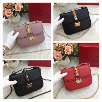 华伦天奴是哪个国家的品牌Valentino Rockstud Glam小号链条包豆腐包0312B-1