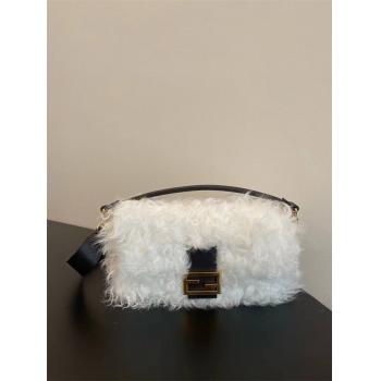 fendi/芬迪女包官网8BR600 马海毛法棍包Baguette手袋68636