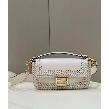 FENDI芬迪8BR600中号编织法棍包Baguette手袋8536