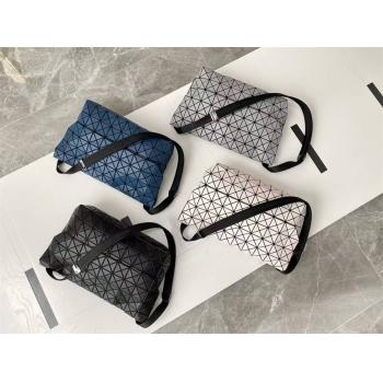 Issey Miyake三宅一生中文官网 PRISM SAC 邮差包