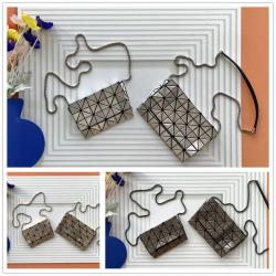 Issey Miyake三宅一生PLATINUM COFFRET链条包斜挎包