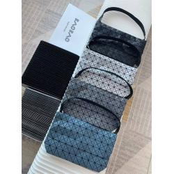 Issey Miyake三宅一生 PRISM SAC 男女款邮差包斜挎包