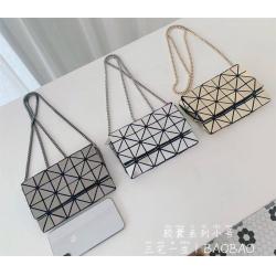 Issey Miyake三宅一生官网PLATINUM COFFRET小号链条包