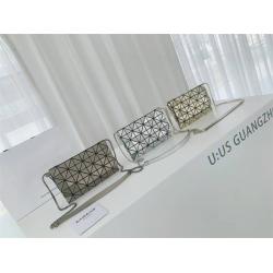 Issey Miyake三宅一生PLATINUM COFFRET大号链条包